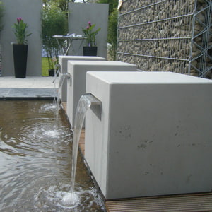 Wasserspeier in imi-beton-outdoor Glattschalung grau